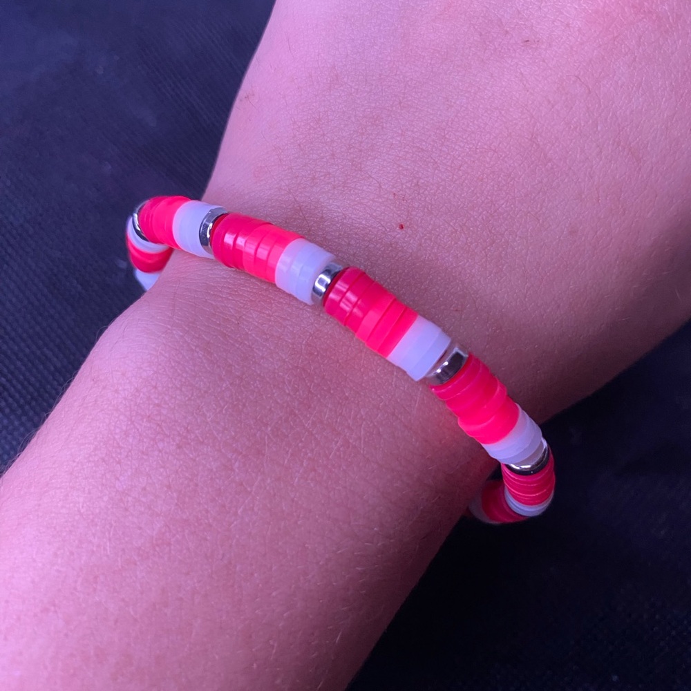 Homemade bracelets - Picture 3 of 4